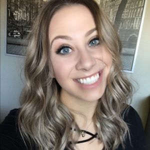 Meet your Posher, Alysha